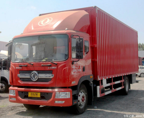 O Euro diesel V do caminhão de entrega da carga nivela Van Cargo Truck 4x2 que conduz a distância entre o eixo dianteira e traseira de 5200mm