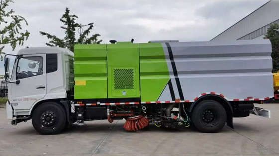 tipo diesel do caminhão da vassoura de estrada de 169kw 230hp 12CBM para o lugar da mina