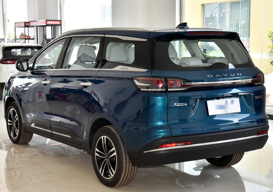 A família de Mpv do carro elétrico de Dayun Yuanzhi usa o espaço grande e a bateria longa de 450km