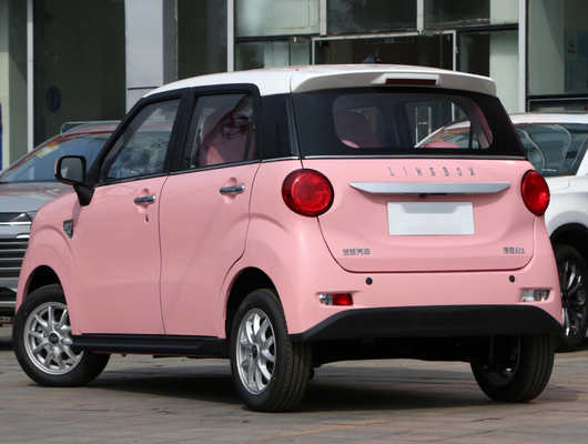 O carro elétrico de 4 Seat Fwd varia poder Max Speed 101km/H do motor 35kW de 320km