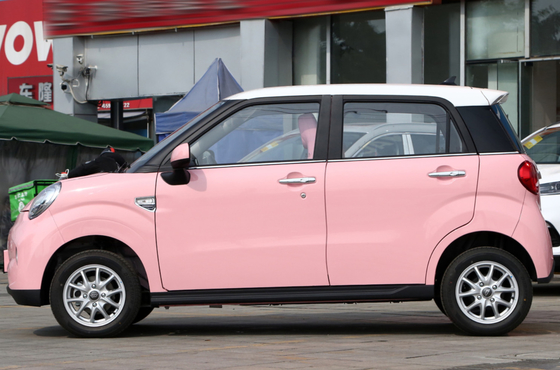 O carro elétrico de 4 Seat Fwd varia poder Max Speed 101km/H do motor 35kW de 320km